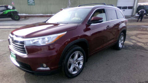 2015 Toyota Highlander for sale at John Roberts Motor Works Company in Gunnison CO