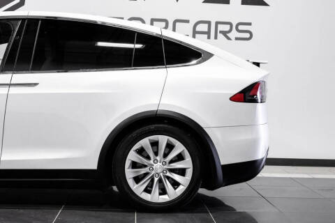 2020 Tesla Model X Long Range