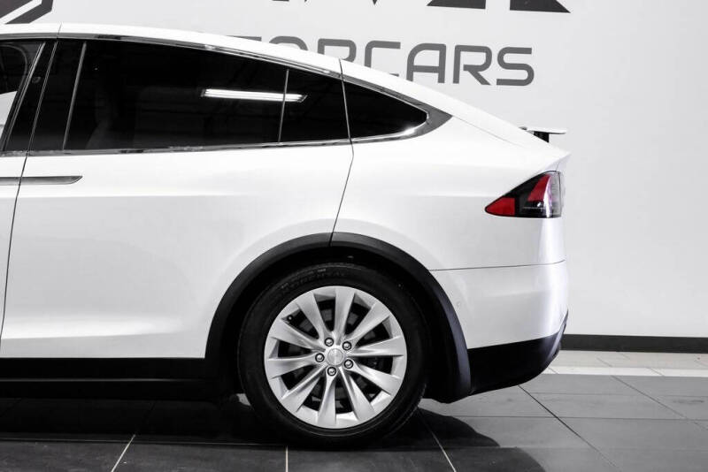 2020 Tesla Model X Long Range