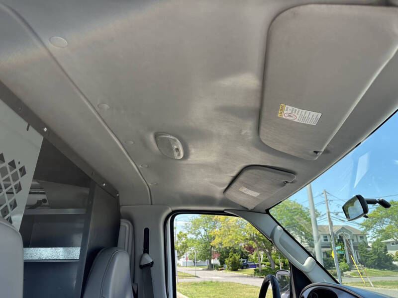 2003 Ford E-Series E-250