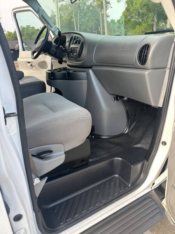 2006 Ford E-Series E-150 XL