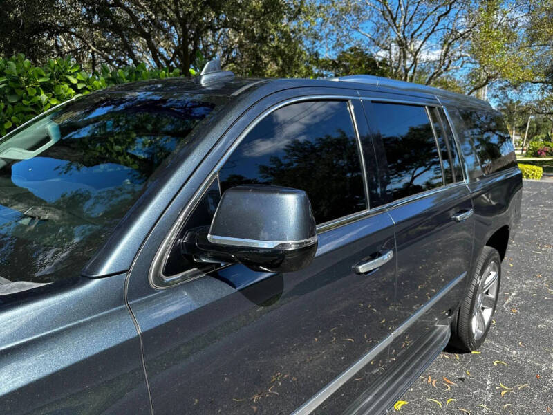 2020 Cadillac Escalade ESV Luxury