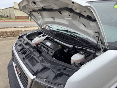 2023 GMC Savana 2500