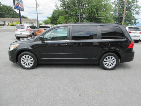 2012 Volkswagen Routan SE