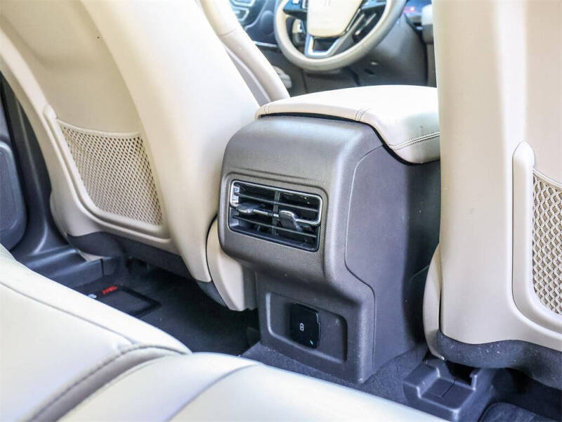 2024 Lincoln Corsair Premiere