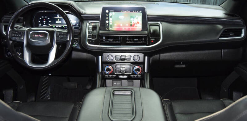 2022 GMC Yukon XL SLT