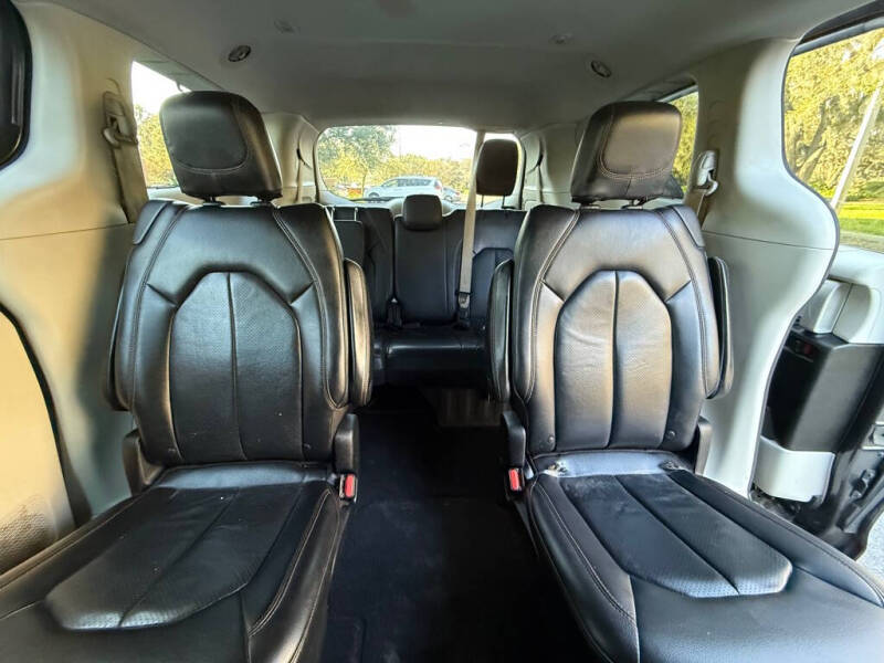 2018 Chrysler Pacifica Touring L