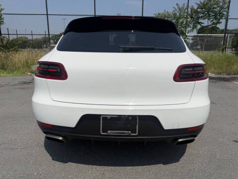 2018 Porsche Macan