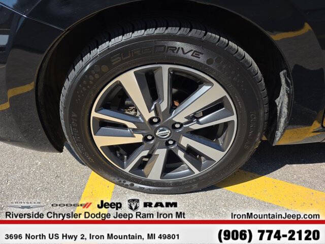 2022 Nissan Versa SV