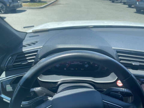 2024 Audi Q3 quattro S line Premium 45 TFSI