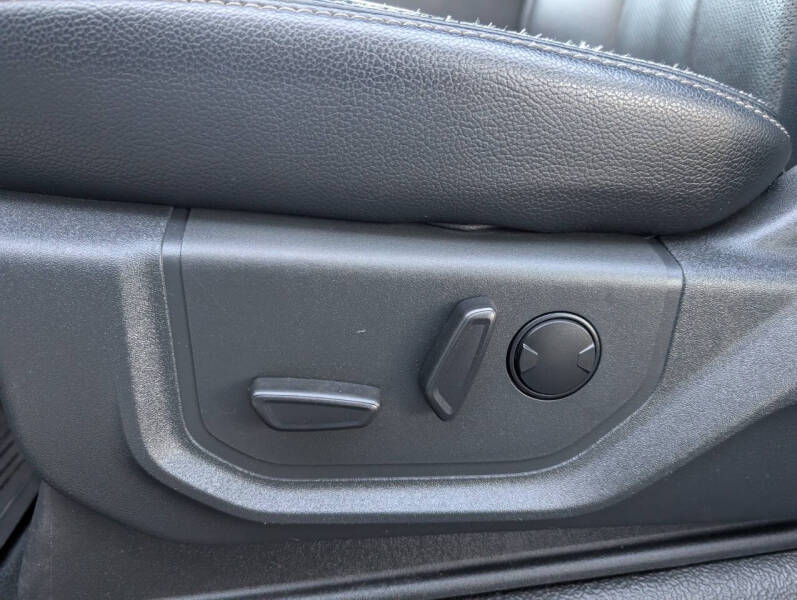 2022 Ford F-450 Super Duty Lariat