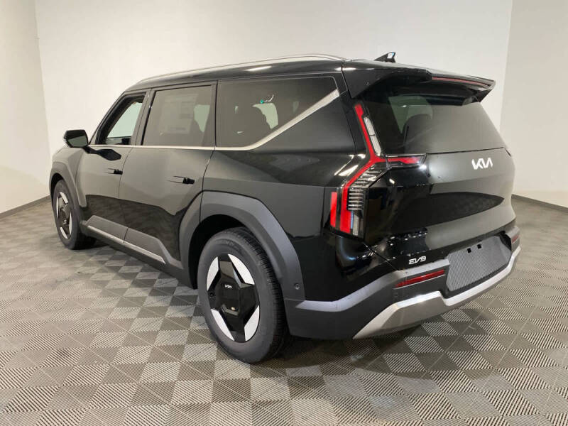 2026 Kia EV9 Wind