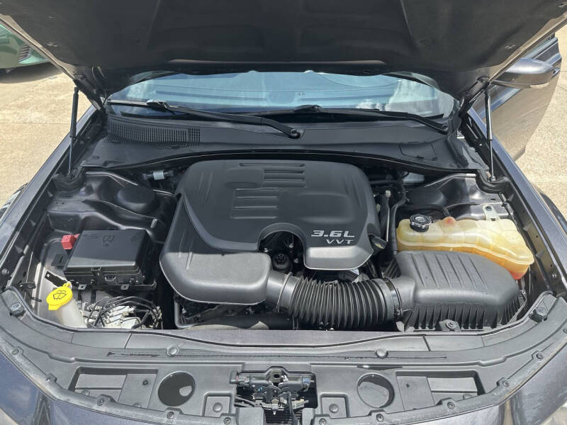 2018 Chrysler 300 S