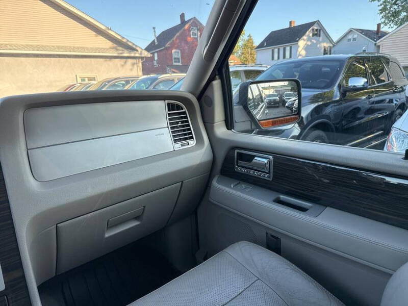 2008 Lincoln Navigator