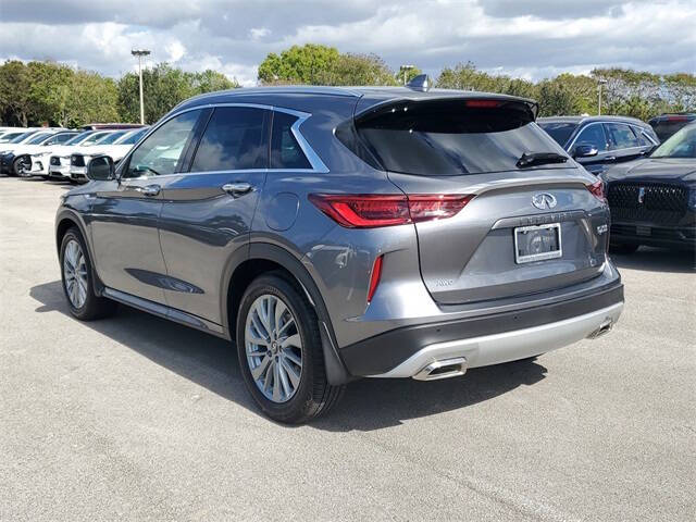 2025 Infiniti QX50 Luxe