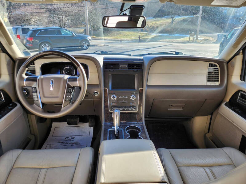 2016 Lincoln Navigator Select