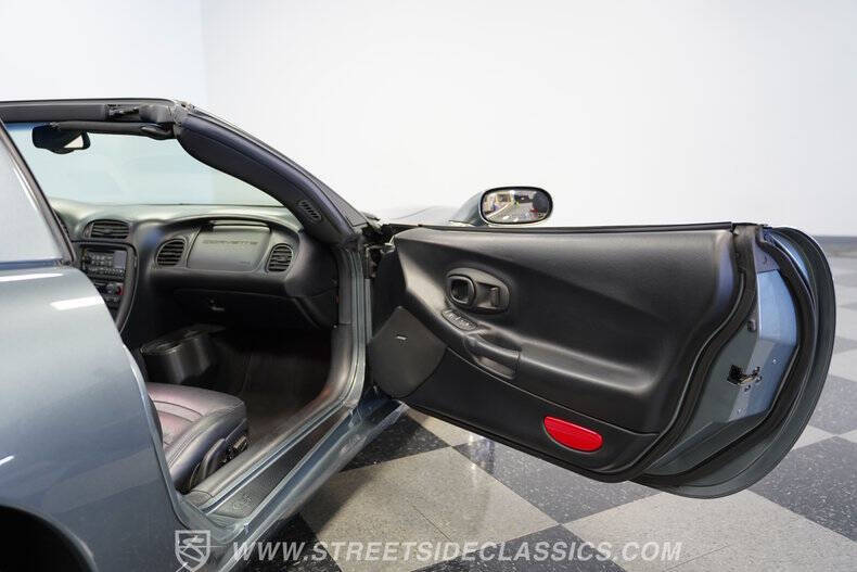 2003 Chevrolet Corvette