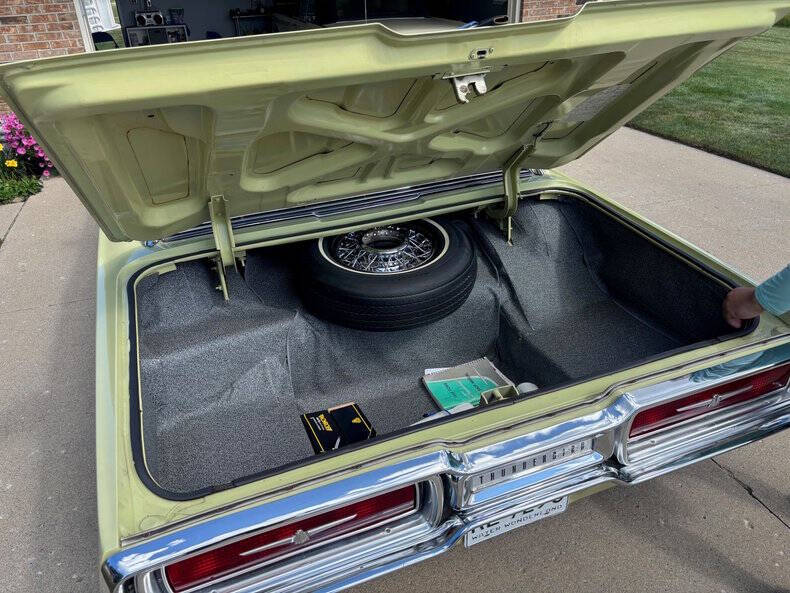 1964 Ford Thunderbird