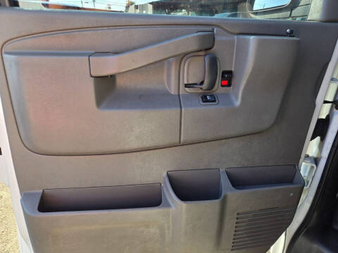 2023 GMC Savana 2500