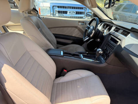 2010 Ford Mustang V6