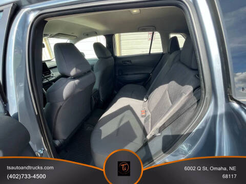 2024 Toyota Corolla Cross LE