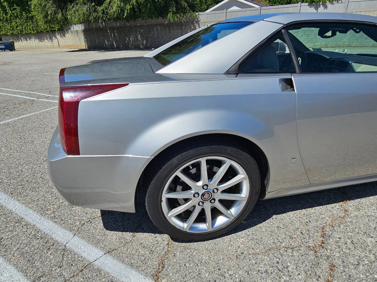 2006 Cadillac XLR-V 46