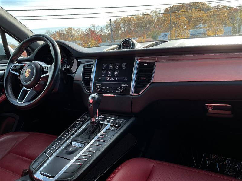 2017 Porsche Macan GTS