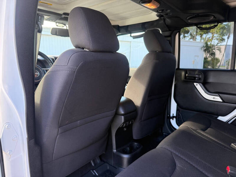 2013 Jeep Wrangler Unlimited Sport