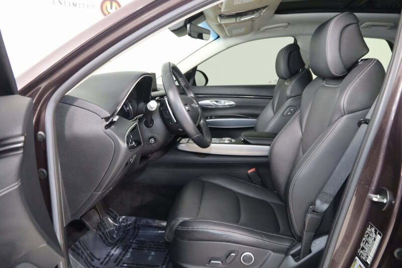 2022 Genesis GV70 2.5T Standard