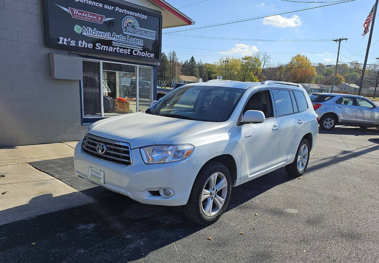 2010 Toyota Highlander for sale at Midwest Auto Loans in Davenport, IA