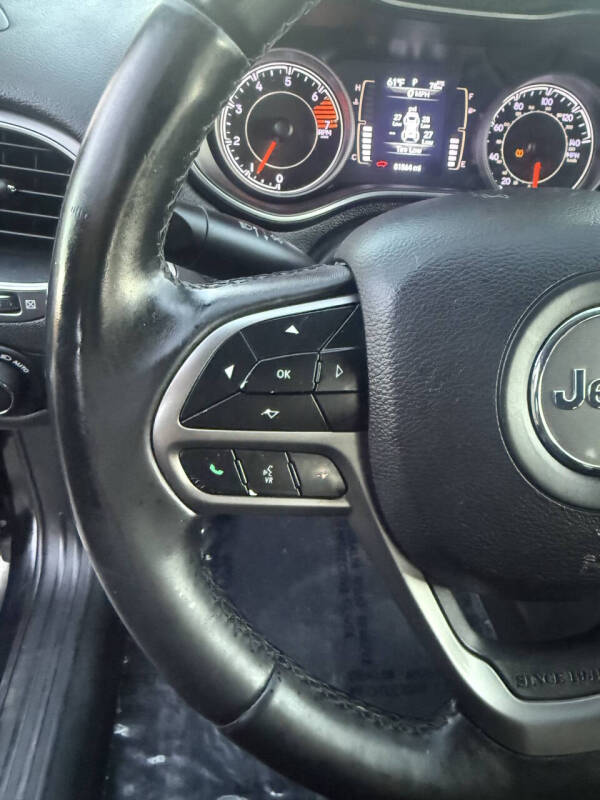 2019 Jeep Cherokee Latitude Plus