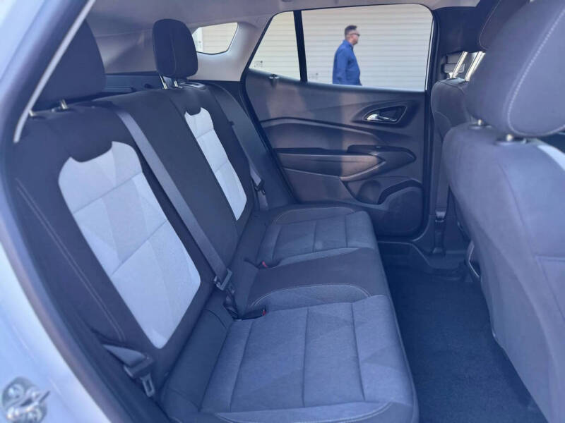 2025 Chevrolet Trax LS