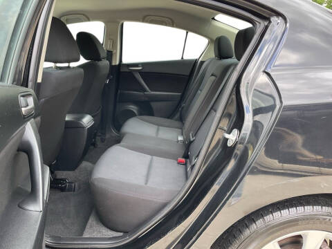 2011 Mazda MAZDA3 i Touring