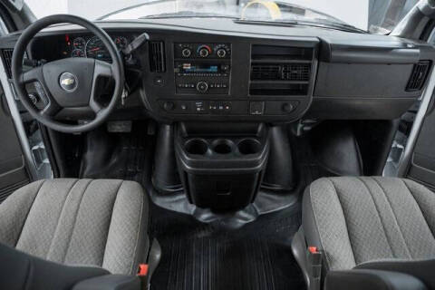 2025 Chevrolet Express 3500