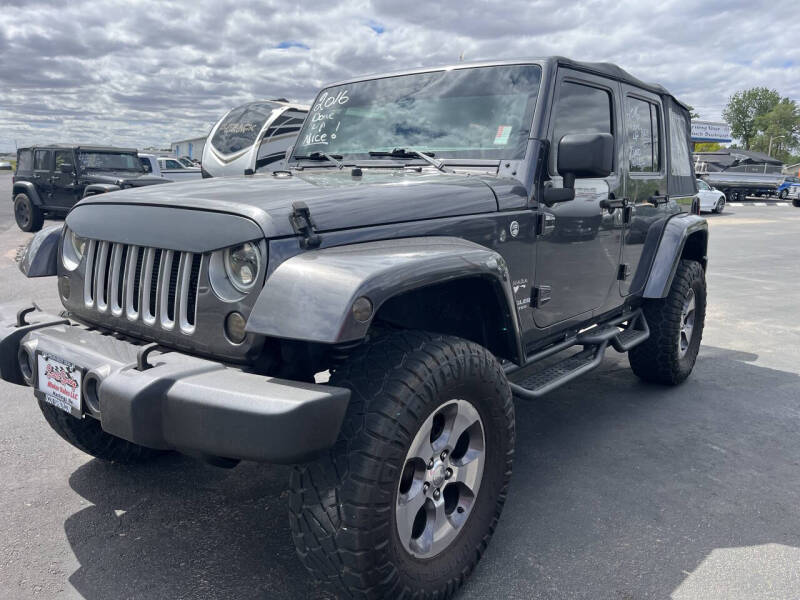 2016 Jeep Wrangler Unlimited Sahara's photo