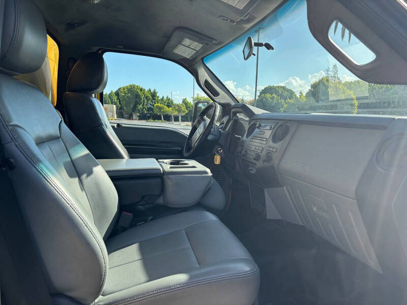 2012 Ford F-350 Super Duty XL