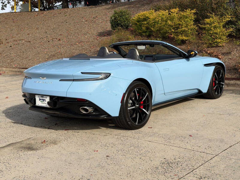 2023 Aston Martin DB11 Volante