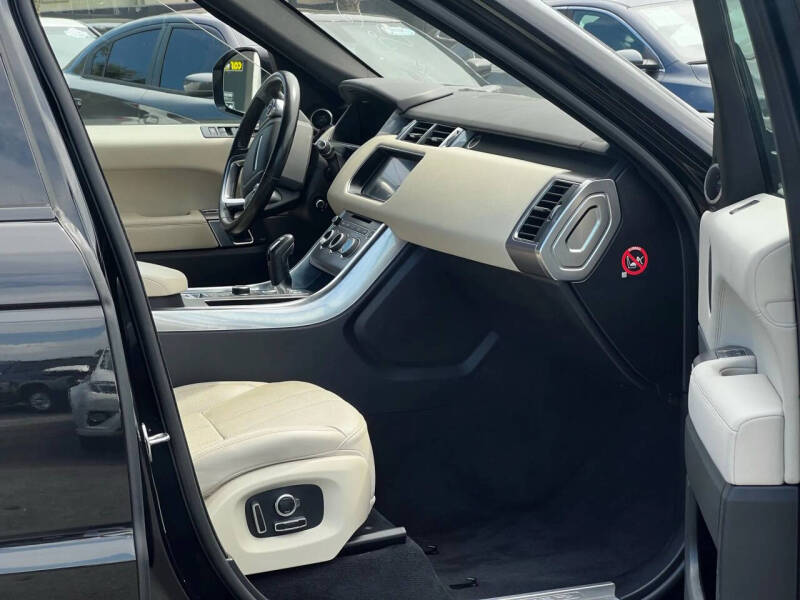 2017 Land Rover Range Rover Sport HSE