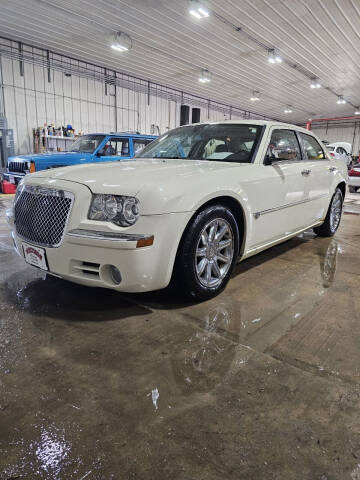 2006 Chrysler 300 for sale at WESTSIDE GARAGE LLC in Keokuk IA