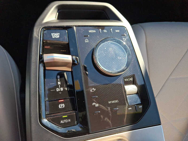 2024 BMW iX xDrive50