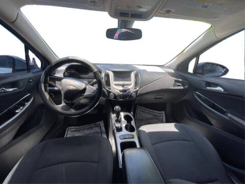 2017 Chevrolet Cruze LS Auto