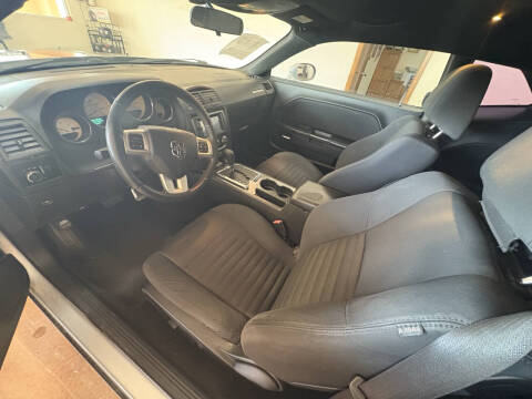 2012 Dodge Challenger SXT