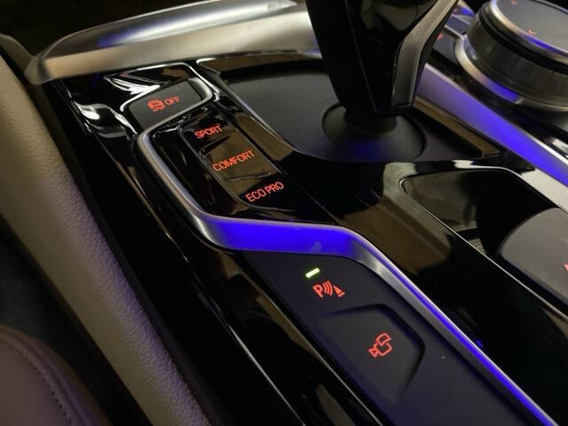 2020 BMW 5 Series 530i