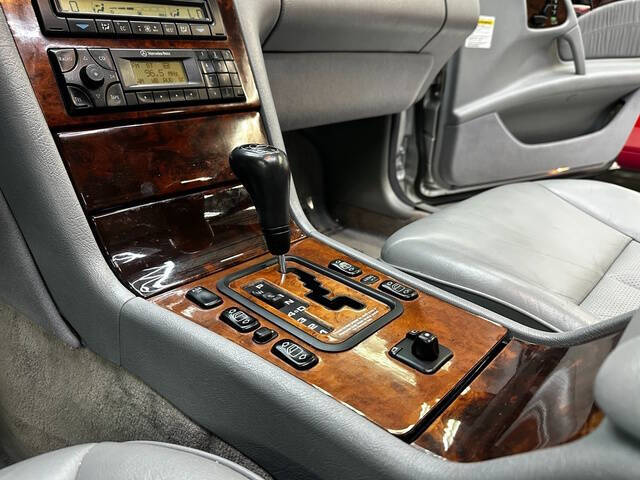 1999 Mercedes-Benz E-Class E 320