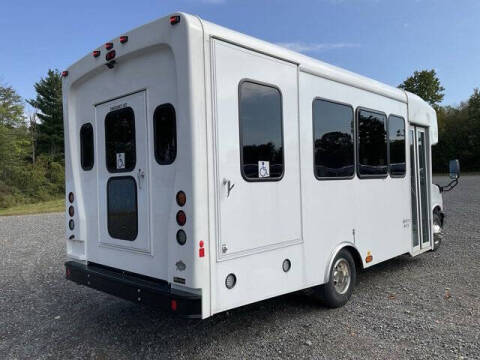 2022 Chevrolet Express 4500