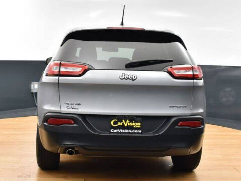 2015 Jeep Cherokee Sport