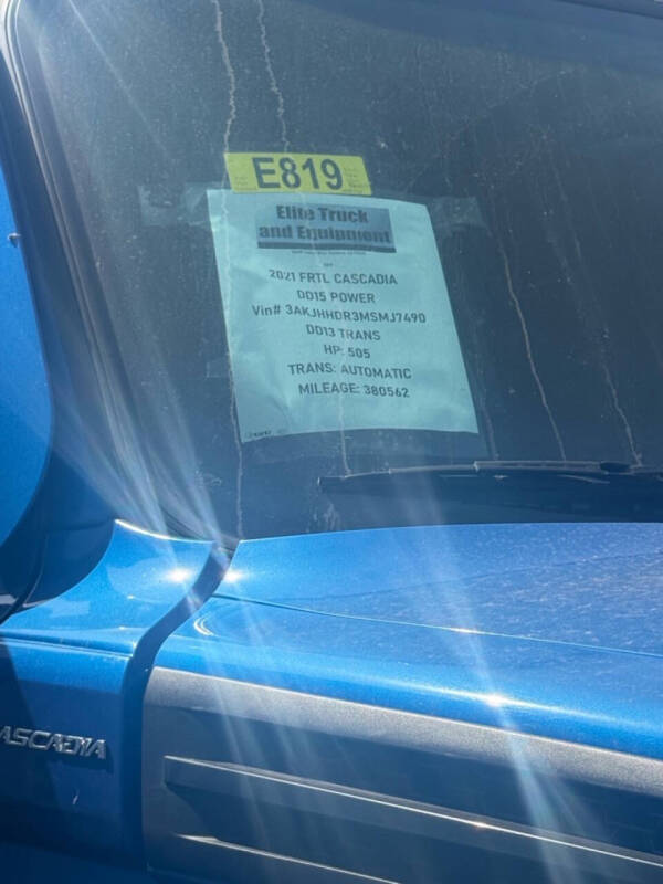 2021 Freightliner Cascadia