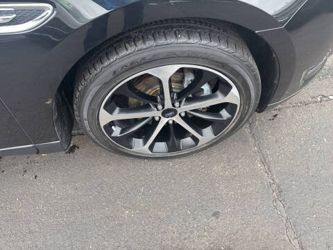 2015 Ford Taurus SEL