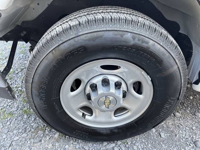 2025 Chevrolet Express 2500