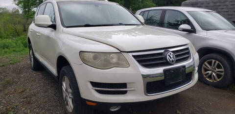 2009 Volkswagen Touareg 2 for sale at Dustin's Automotive Sales And Service in Cherry Valley NY